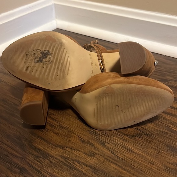 MARC FISHER Shellie Suede Pump - Size 8.5 - Picture 9 of 12